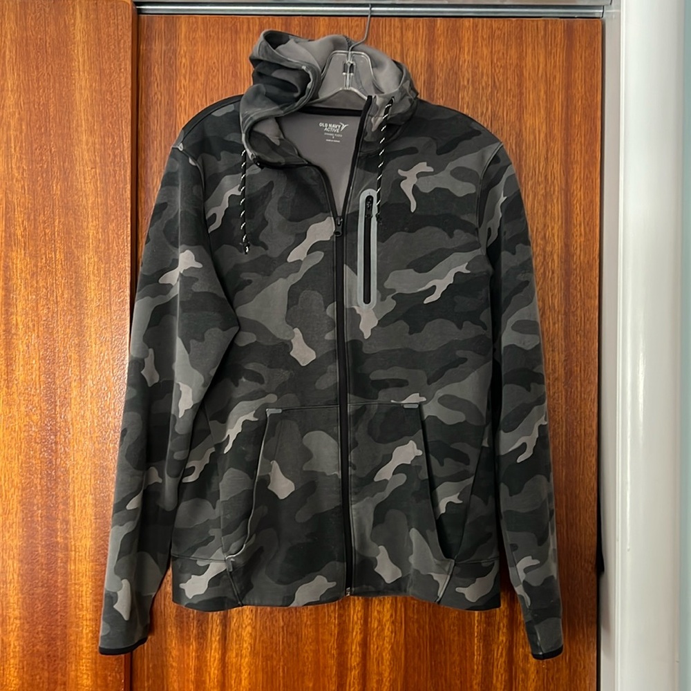 Mens’s camo zipper hoodie